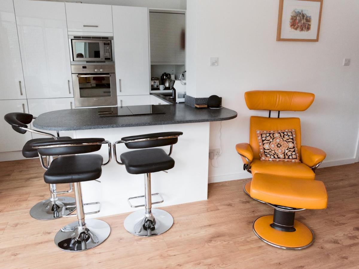 Pass The Keys Stylish 2bed Unit *