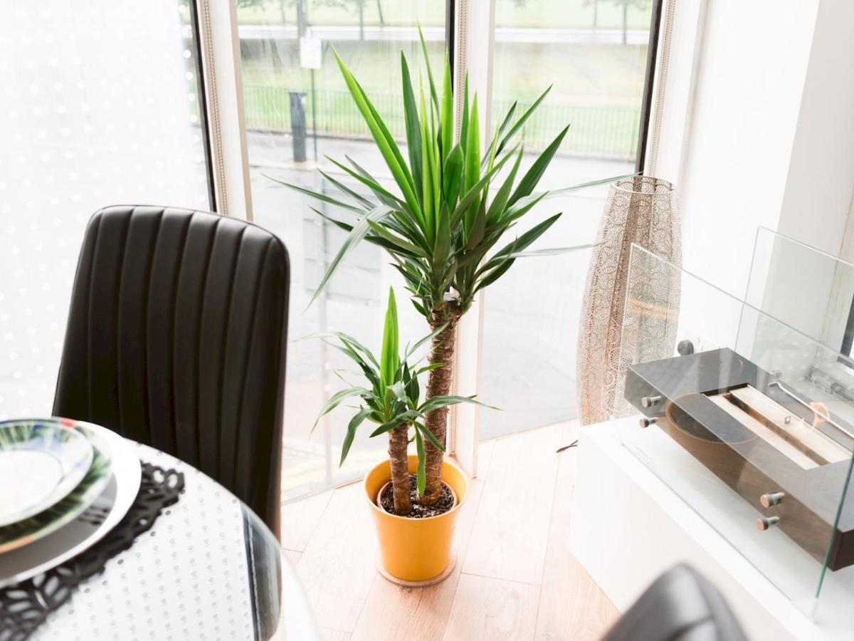 Pass The Keys Stylish 2bed Unit Apartment Glasgow