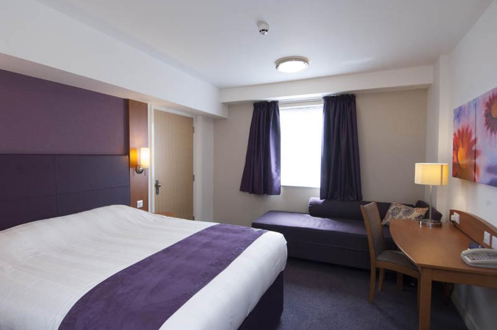 Premier Centre - Argyle Street 3*