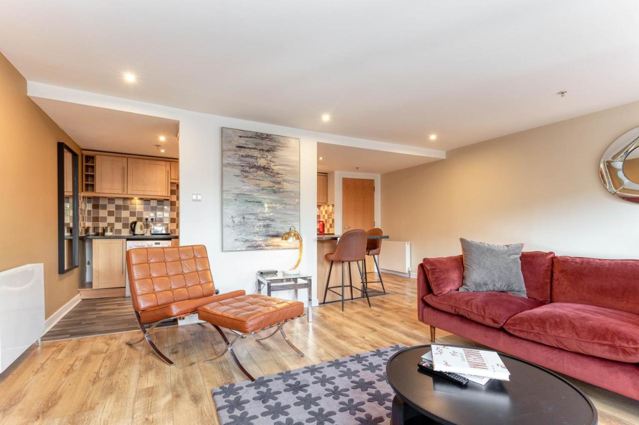 Apartment Executive 7 *