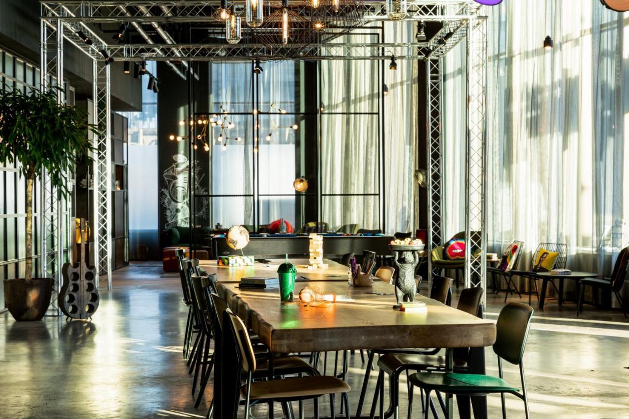 Moxy Sec Hotel 3*