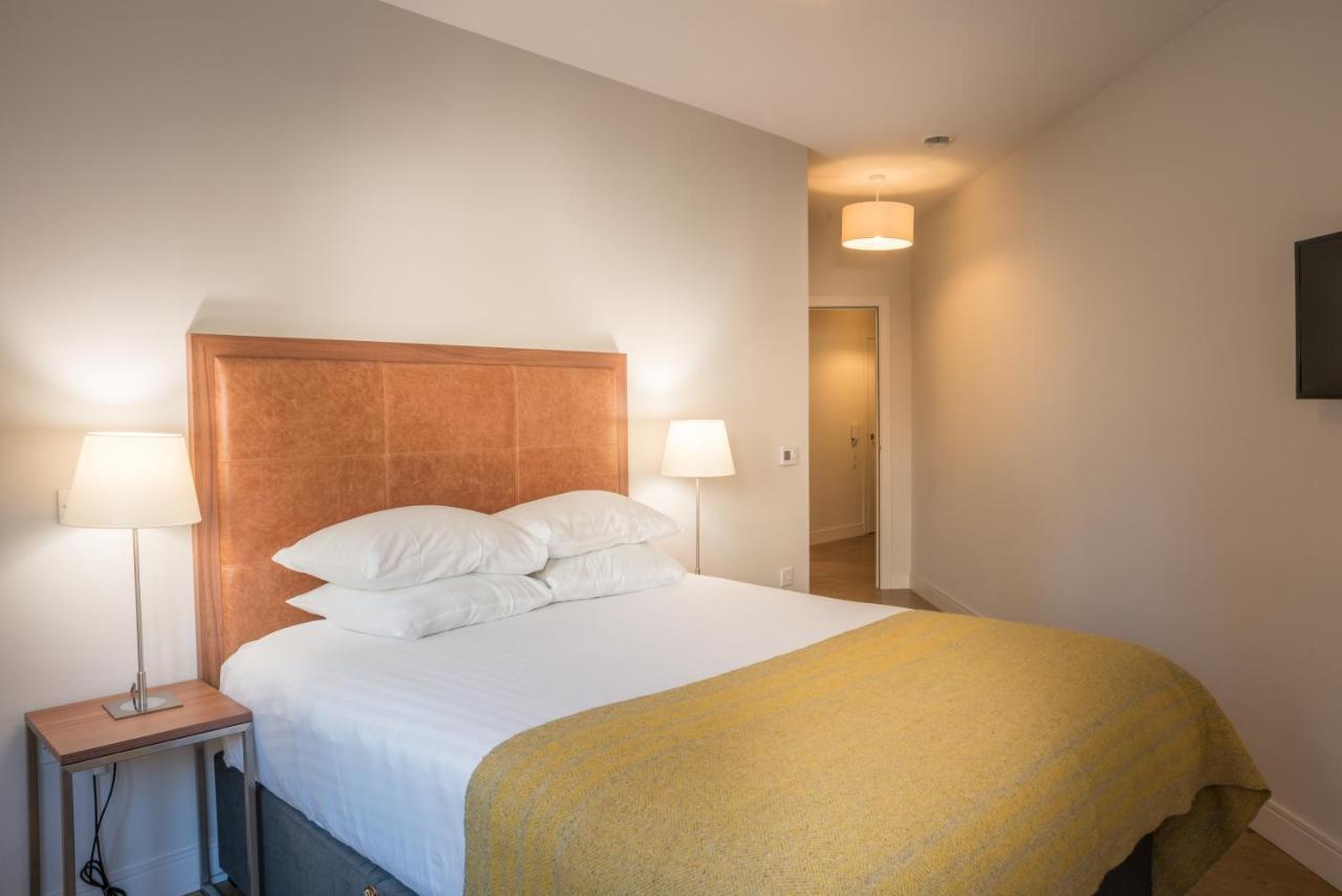 Premier Bath Street Apartment *