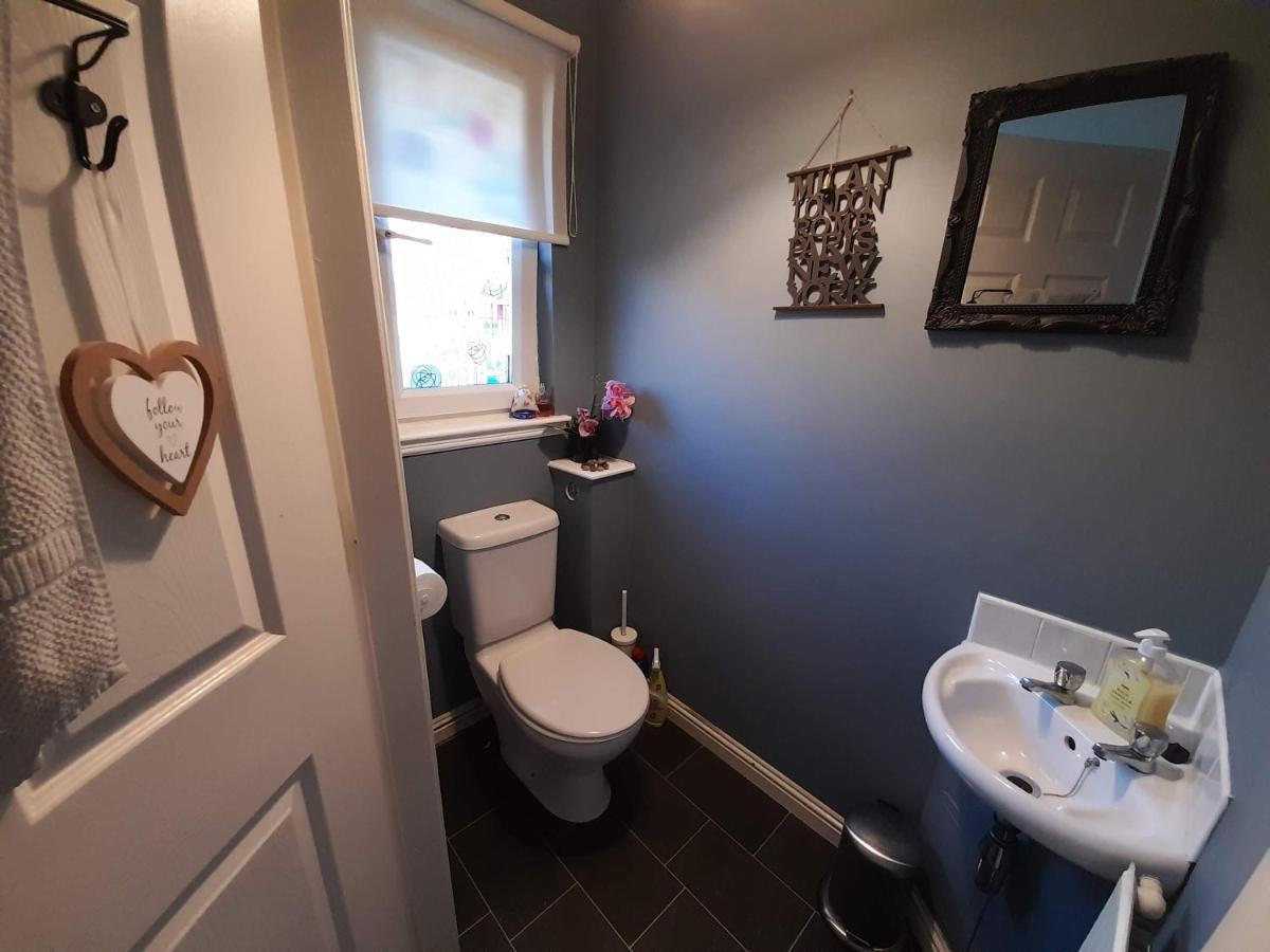 Bed & Breakfast 2bed Guest Wing - Charming - Off M8 M80 *