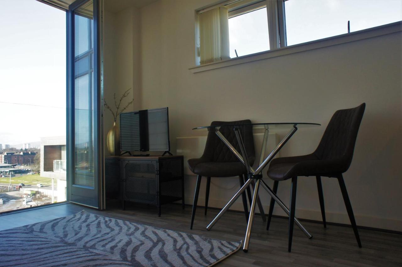 The Perfect Break, Harbour Apartment *