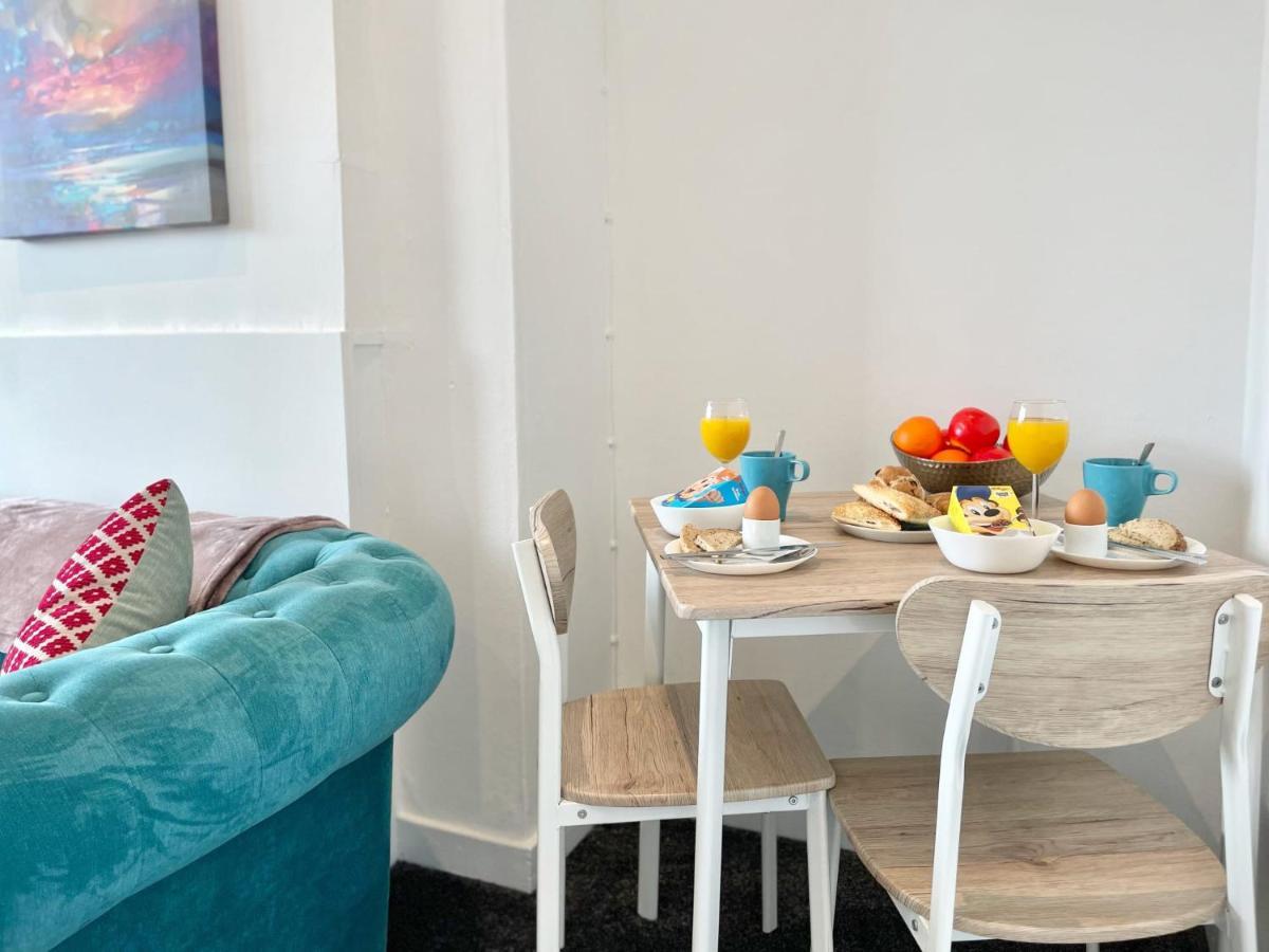Bella House - 3 Bed House In Glasgow