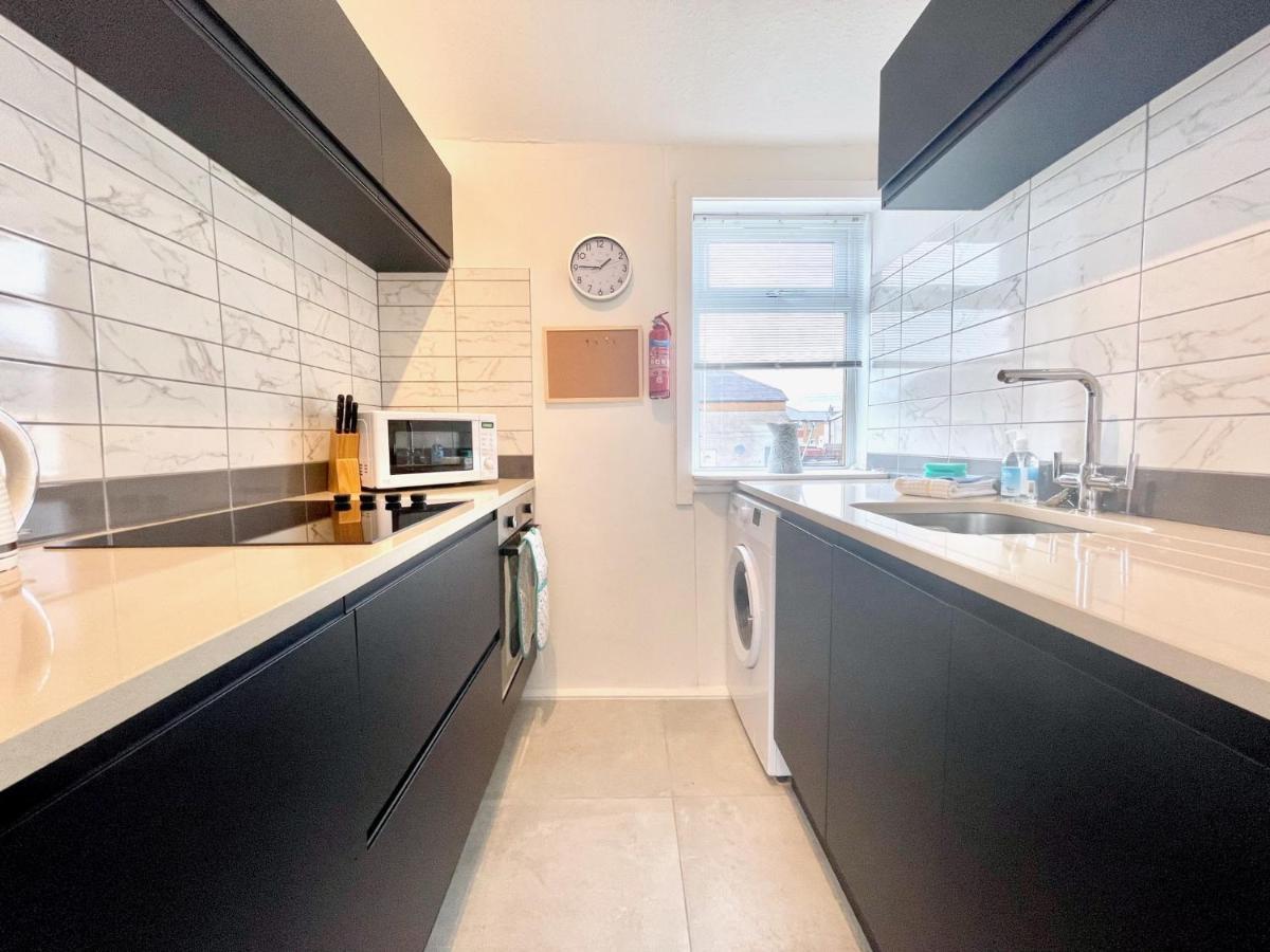 Bella House - 3 Bed House In Apartment