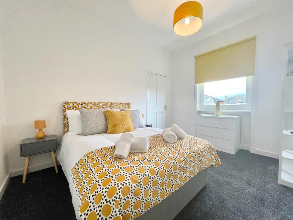 Bella House - 3 Bed House In Glasgow