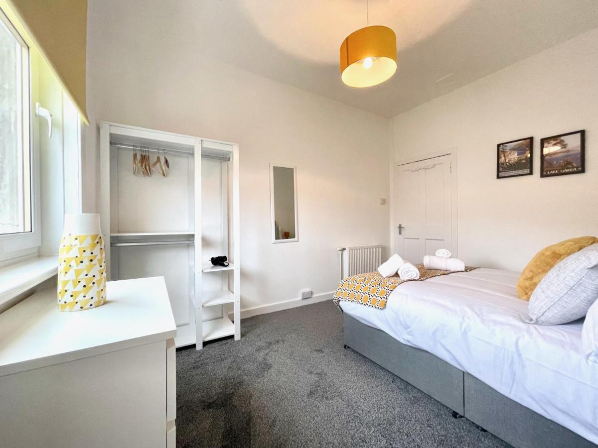 Bella House - 3 Bed House In * Glasgow