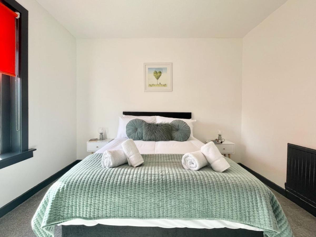 Apartment 2 Bed House In Outskirts Of *