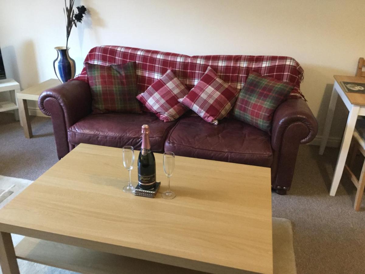 2 Bed City With Parking Apartment
