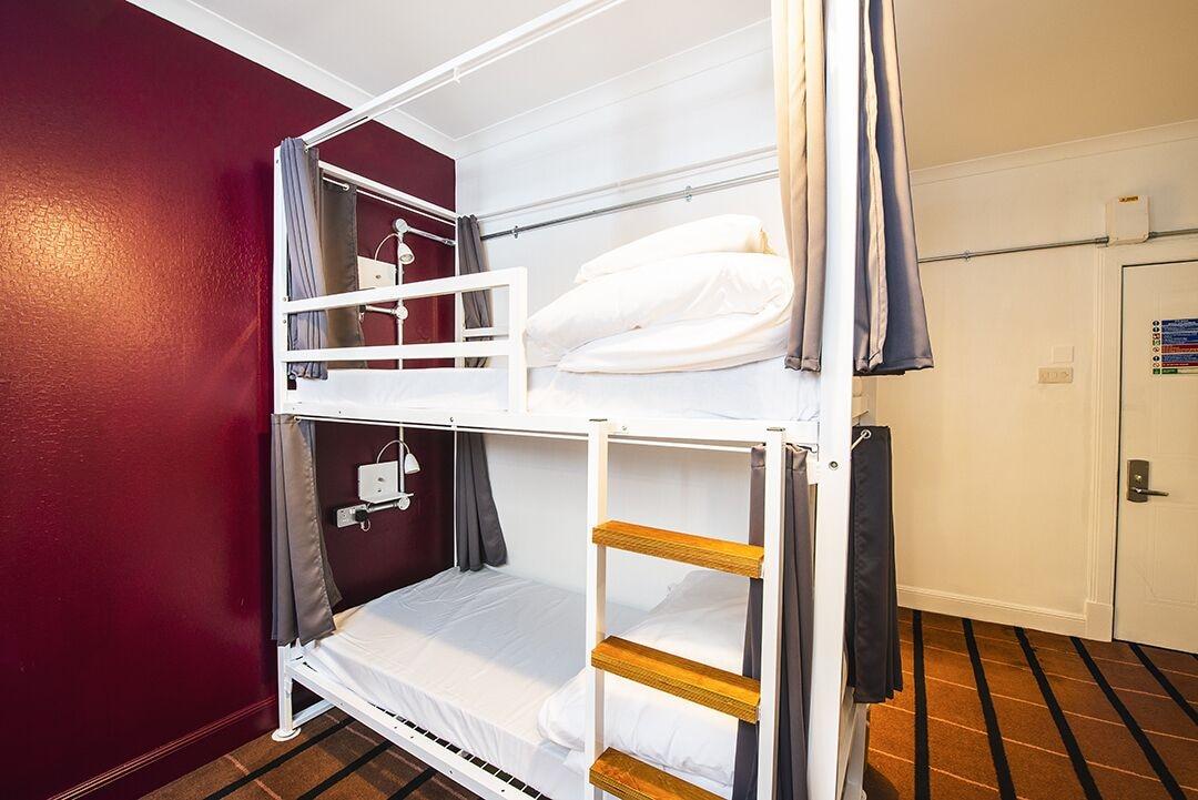 Safestay Charing Cross 3*