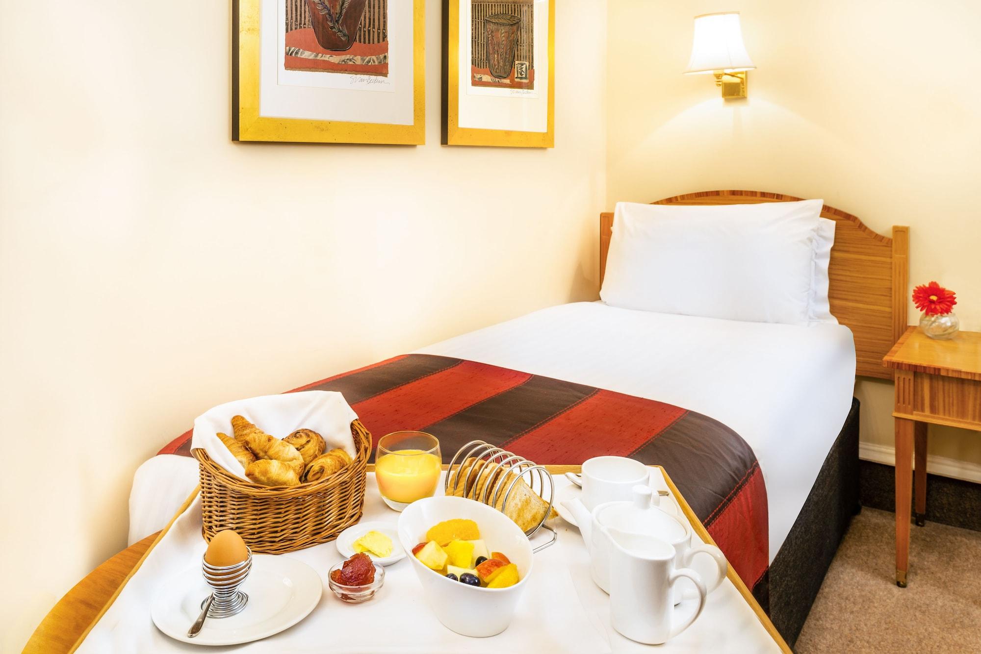 Hotel Millennium