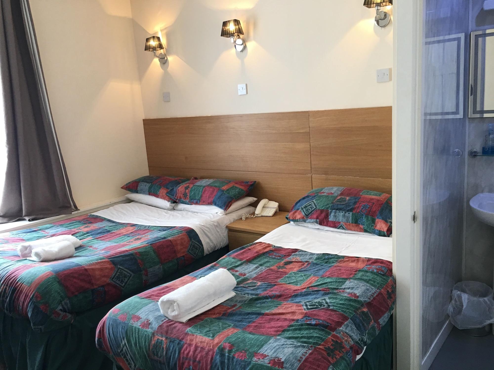 Smiths Guest house 2*