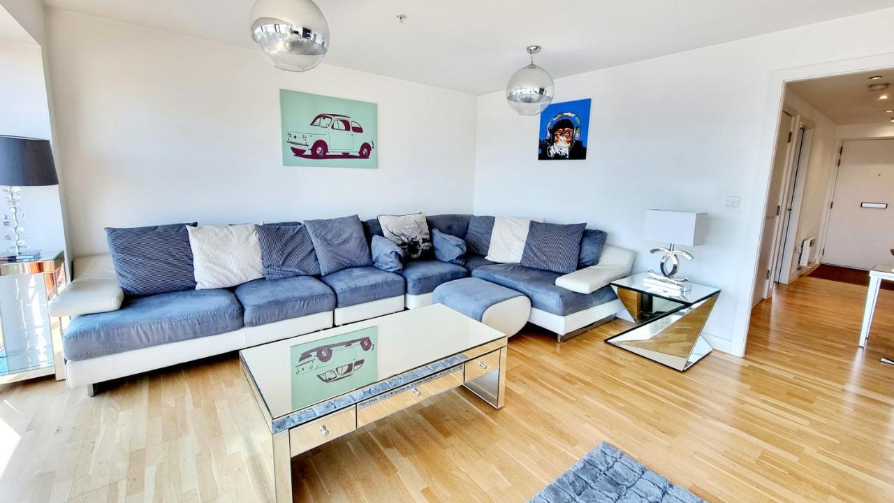 Apartment Two Bed Penthouse In The Heart Of
