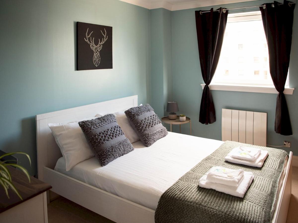 Pass The Keys Lovely 2-bed In Perfect City Location With Parking Glasgow