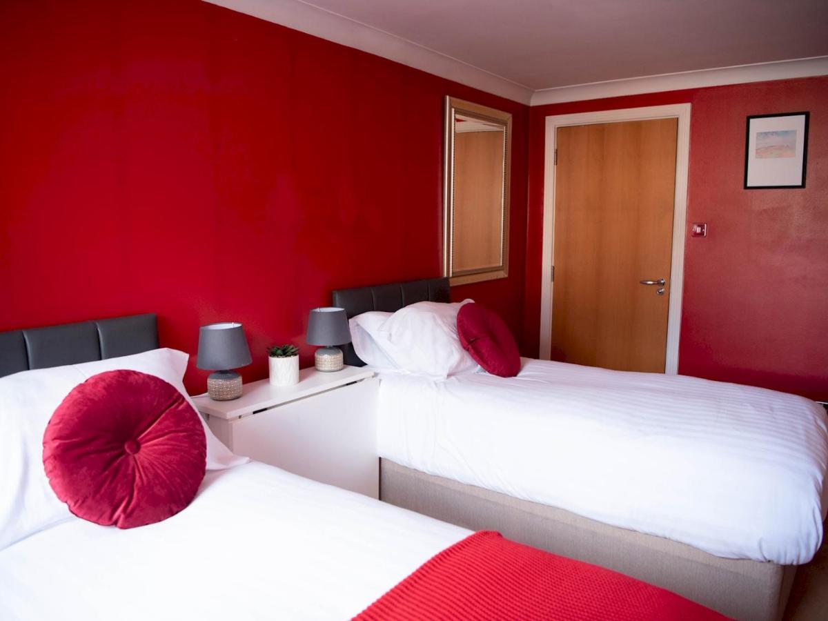 Pass The Keys Lovely 2-bed In Perfect City Location With Parking Apartment Glasgow