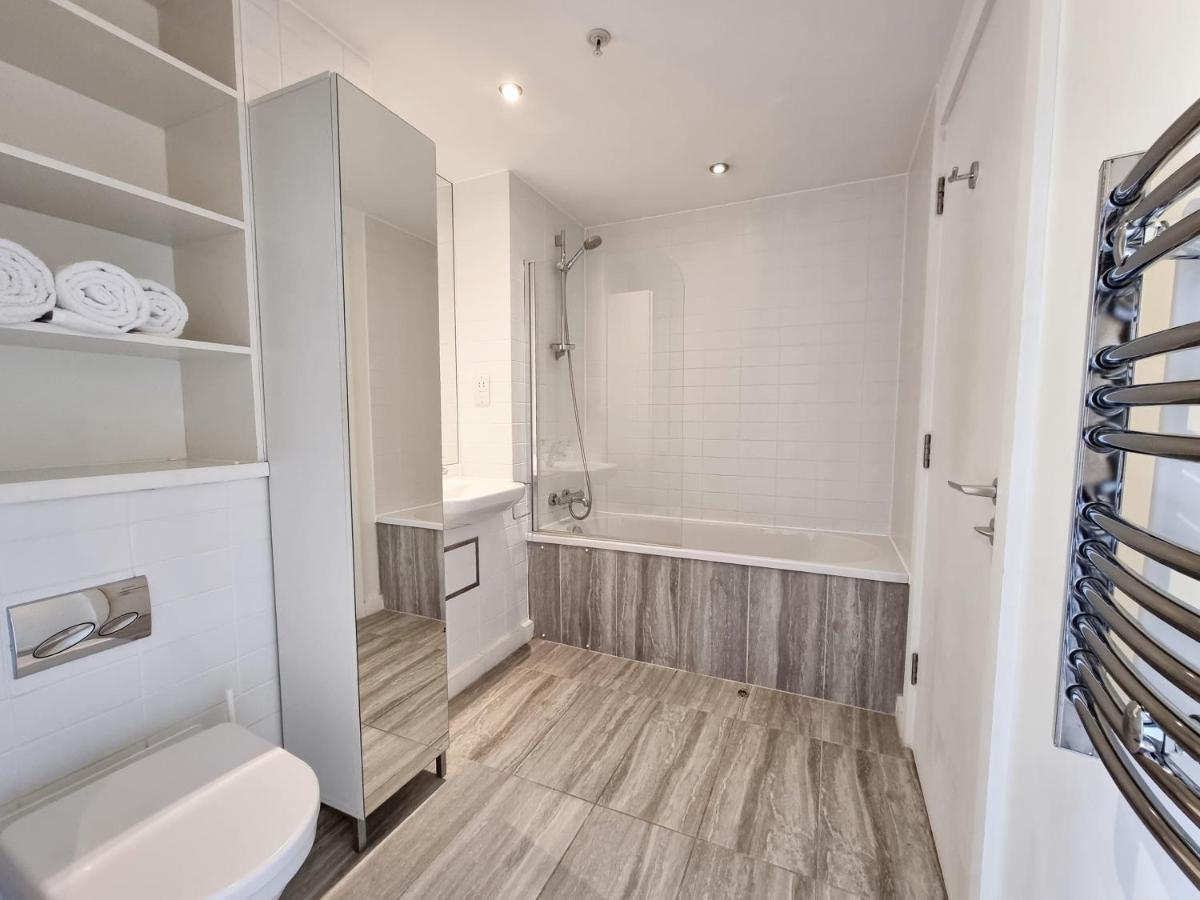 Two Bed Penthouse In The Heart Of