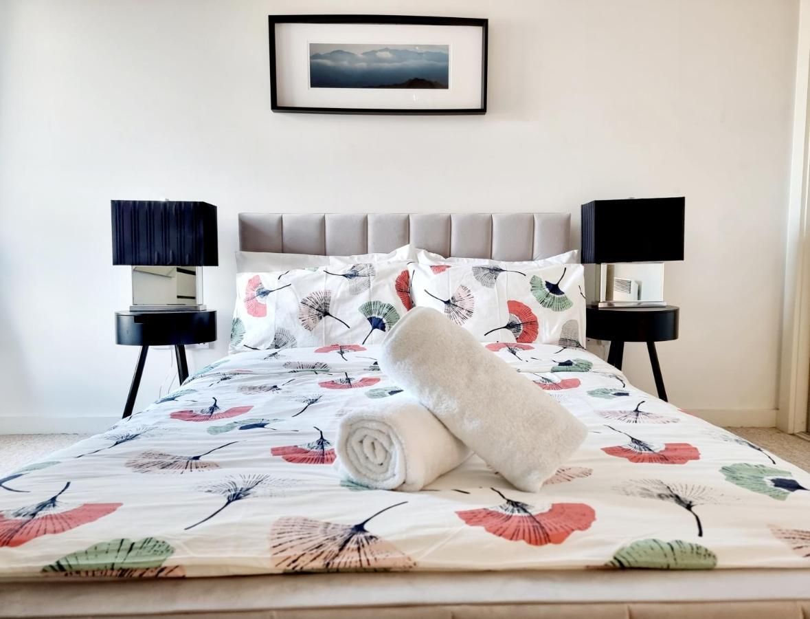 Two Bed Penthouse In The Heart Of Apartment