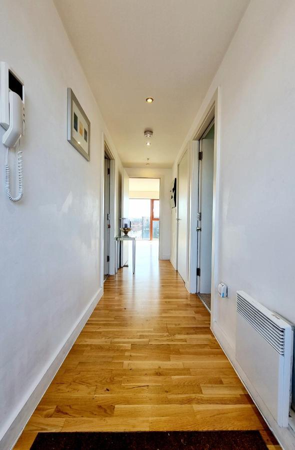 Apartment Two Bed Penthouse In The Heart Of *