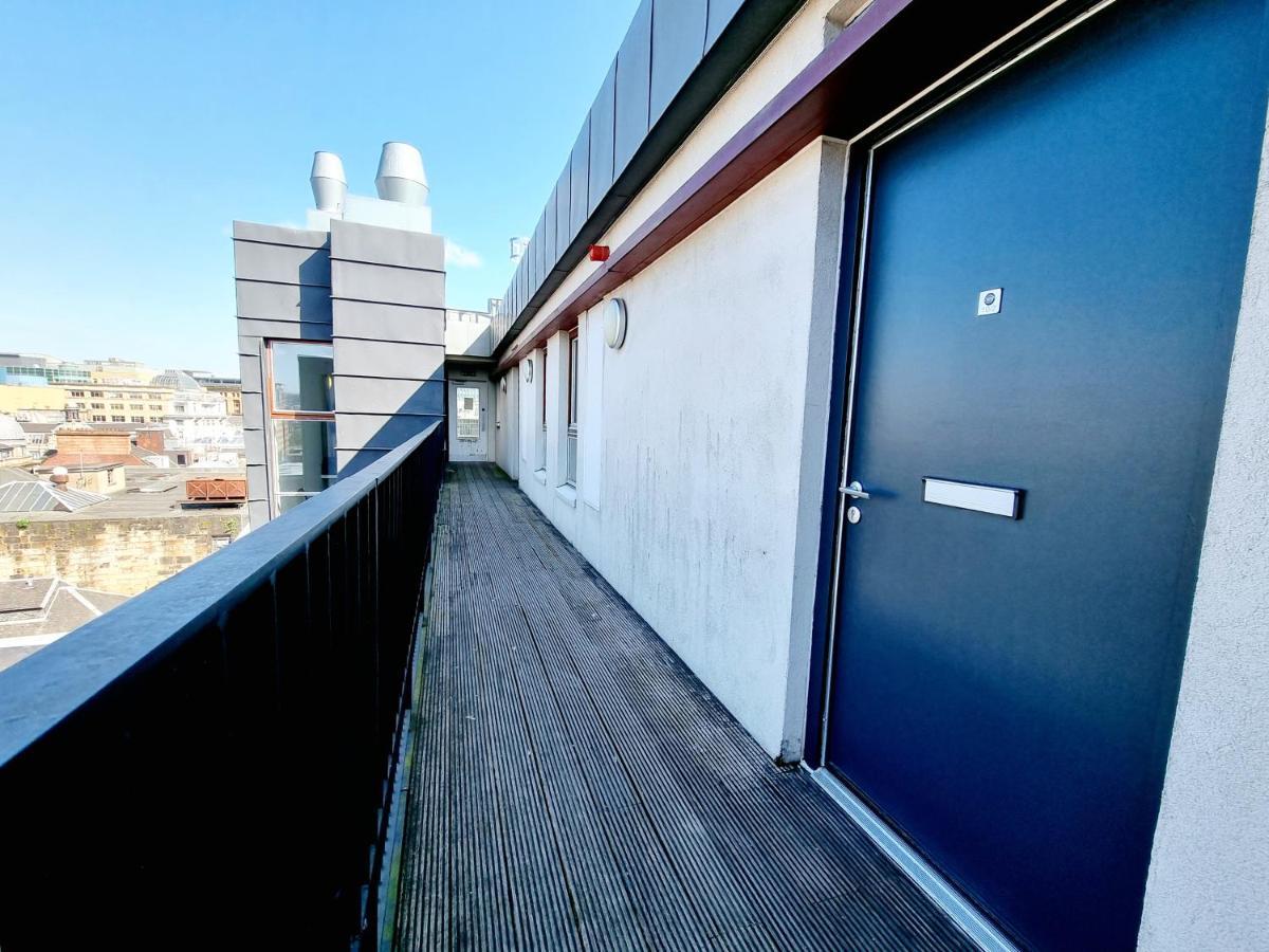 Two Bed Penthouse In The Heart Of * Glasgow