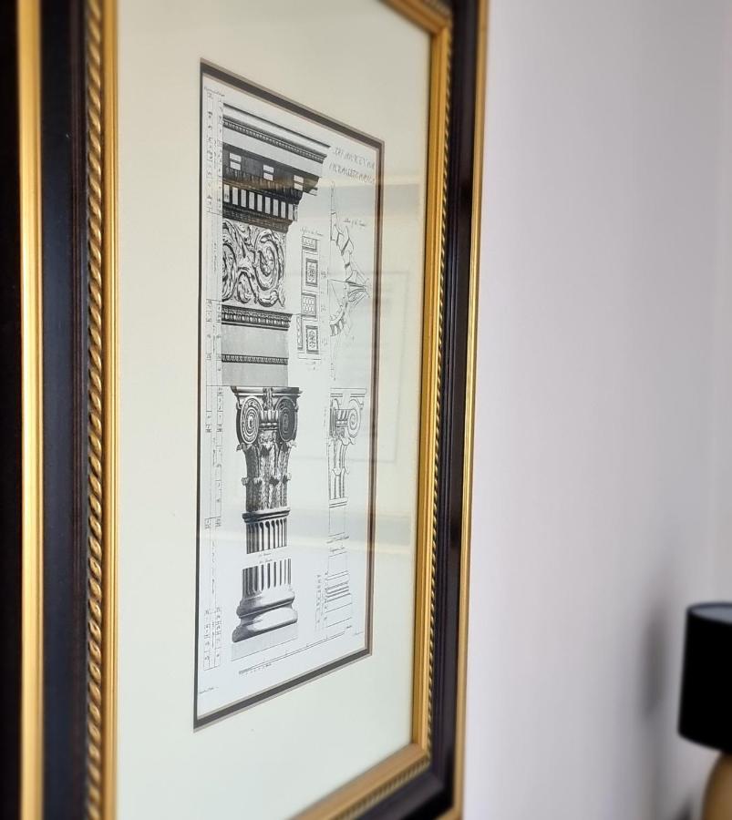 Two Bed Penthouse In The Heart Of * Glasgow