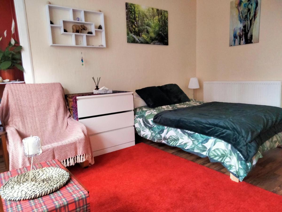 Apartment Spacious Flat In Bridgeton,