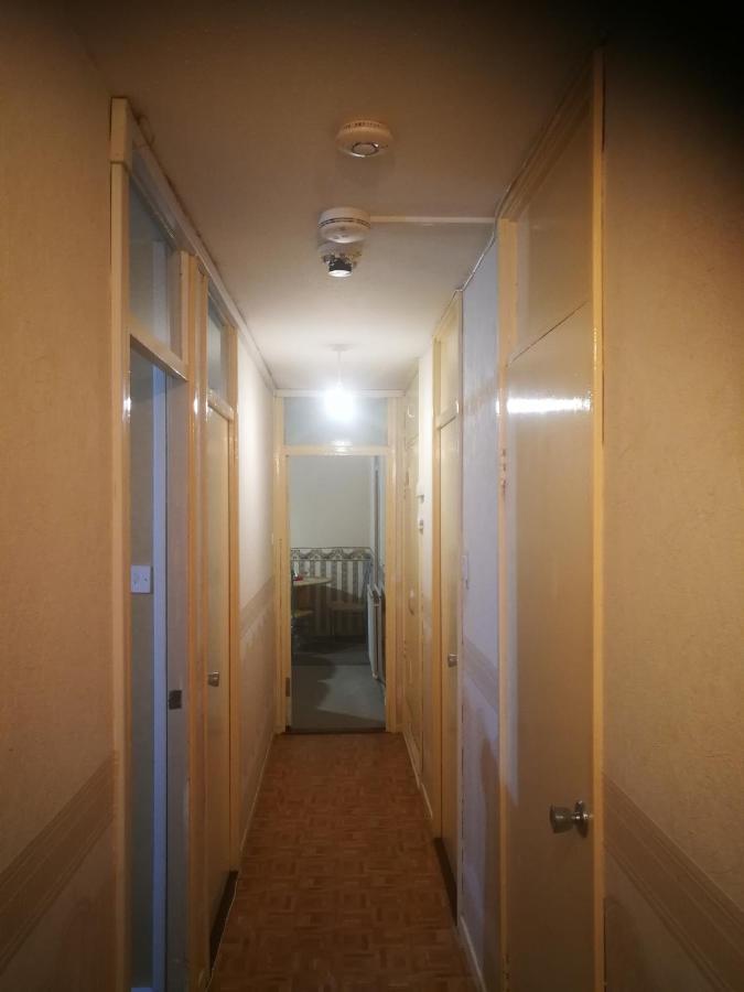 Beautiful Bedroom, Glasgow City Centre G4 Private Spare-Room *