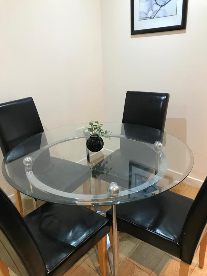 Apartment Apex Fox Street With Free Parking *