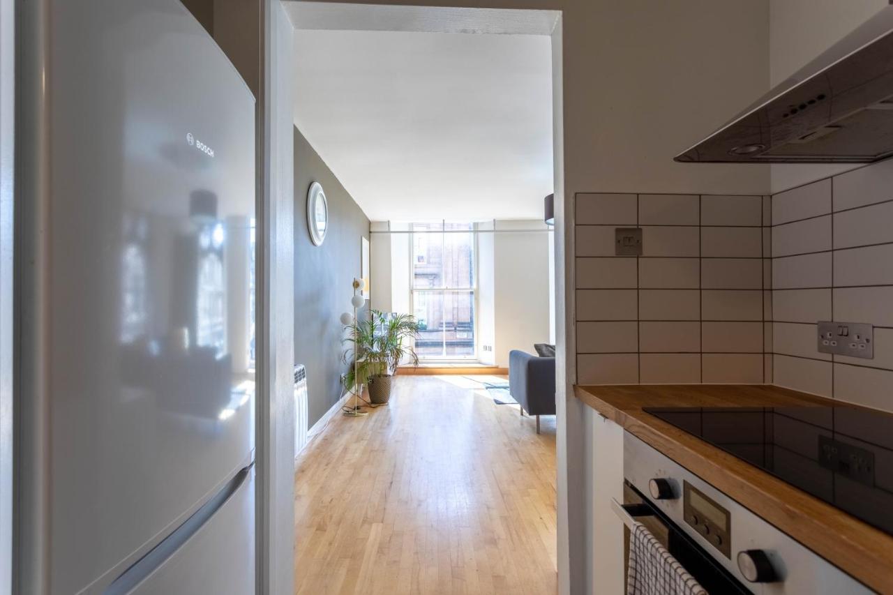Merchant Apartment *