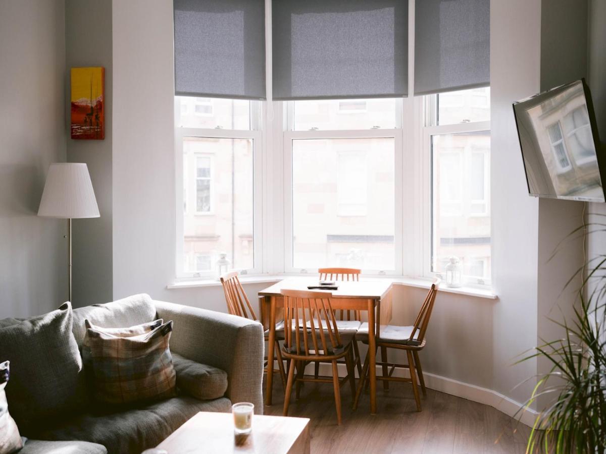 Apartment Pass The Keys Lovely Traditional 2 Bedroom Flat In West End