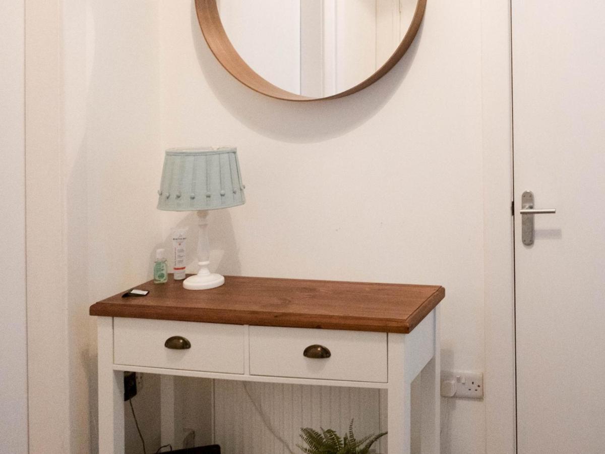 Apartment Pass The Keys Lovely Traditional 2 Bedroom Flat In West End