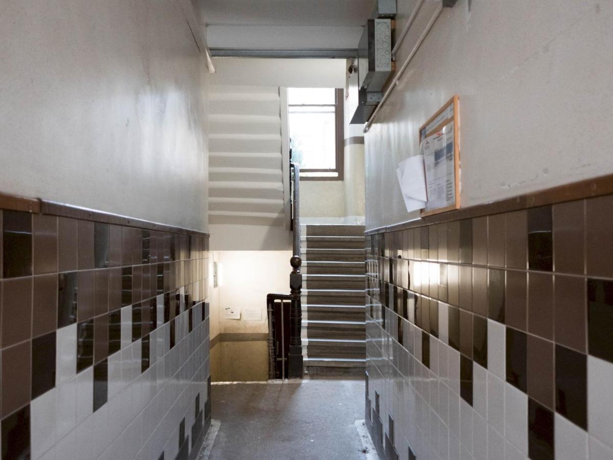 Pass The Keys Lovely Traditional 2 Bedroom Flat In West End Apartment