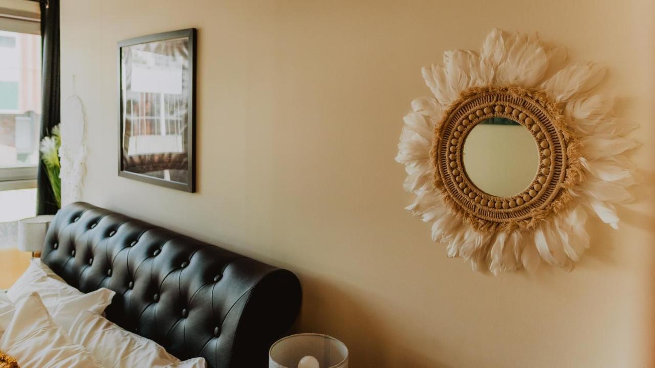 Lovely Bohemian In Heart Of Life Apartment
