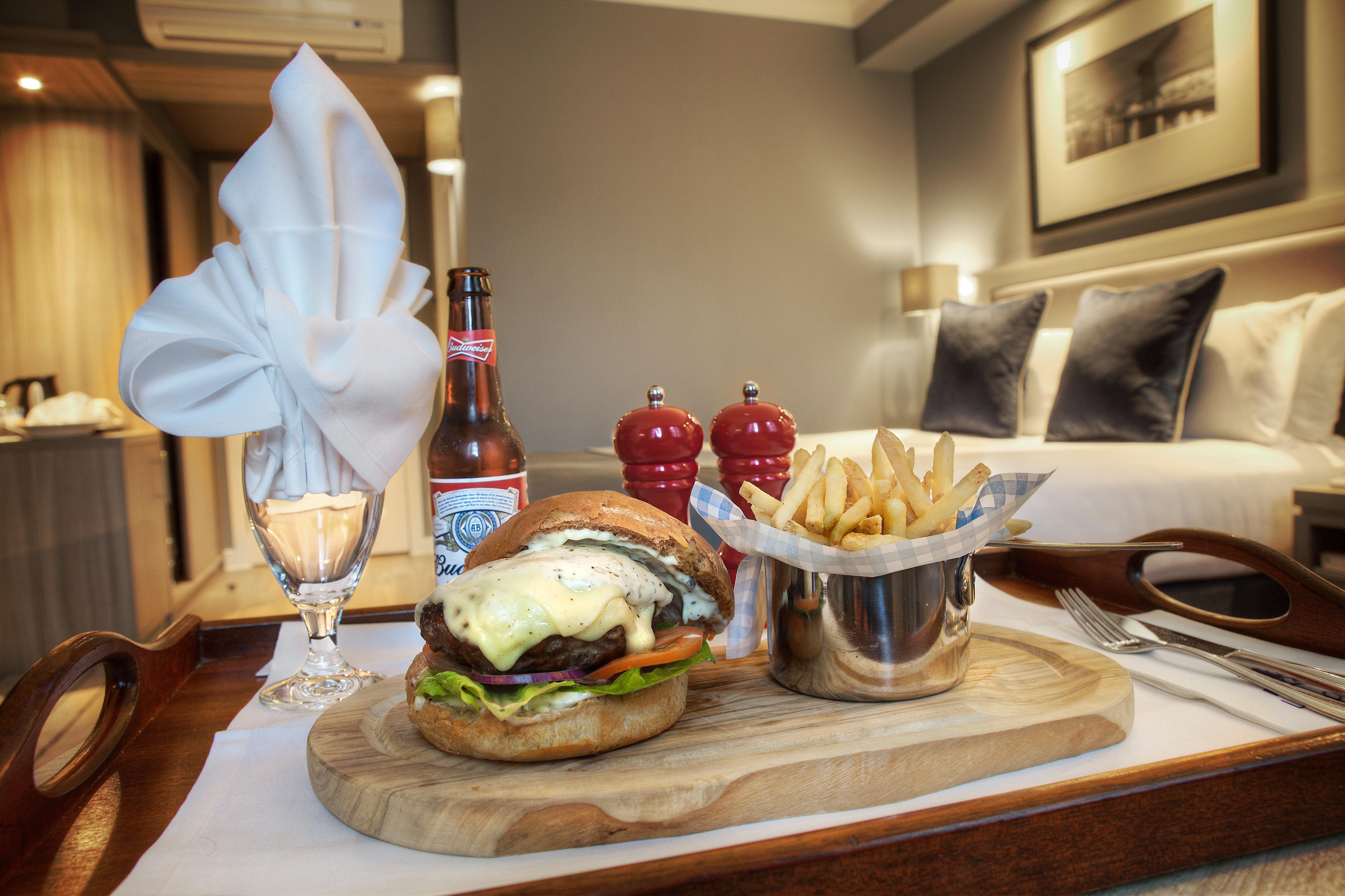 Hotel - - Ctr Theatreland By Ihg 4*