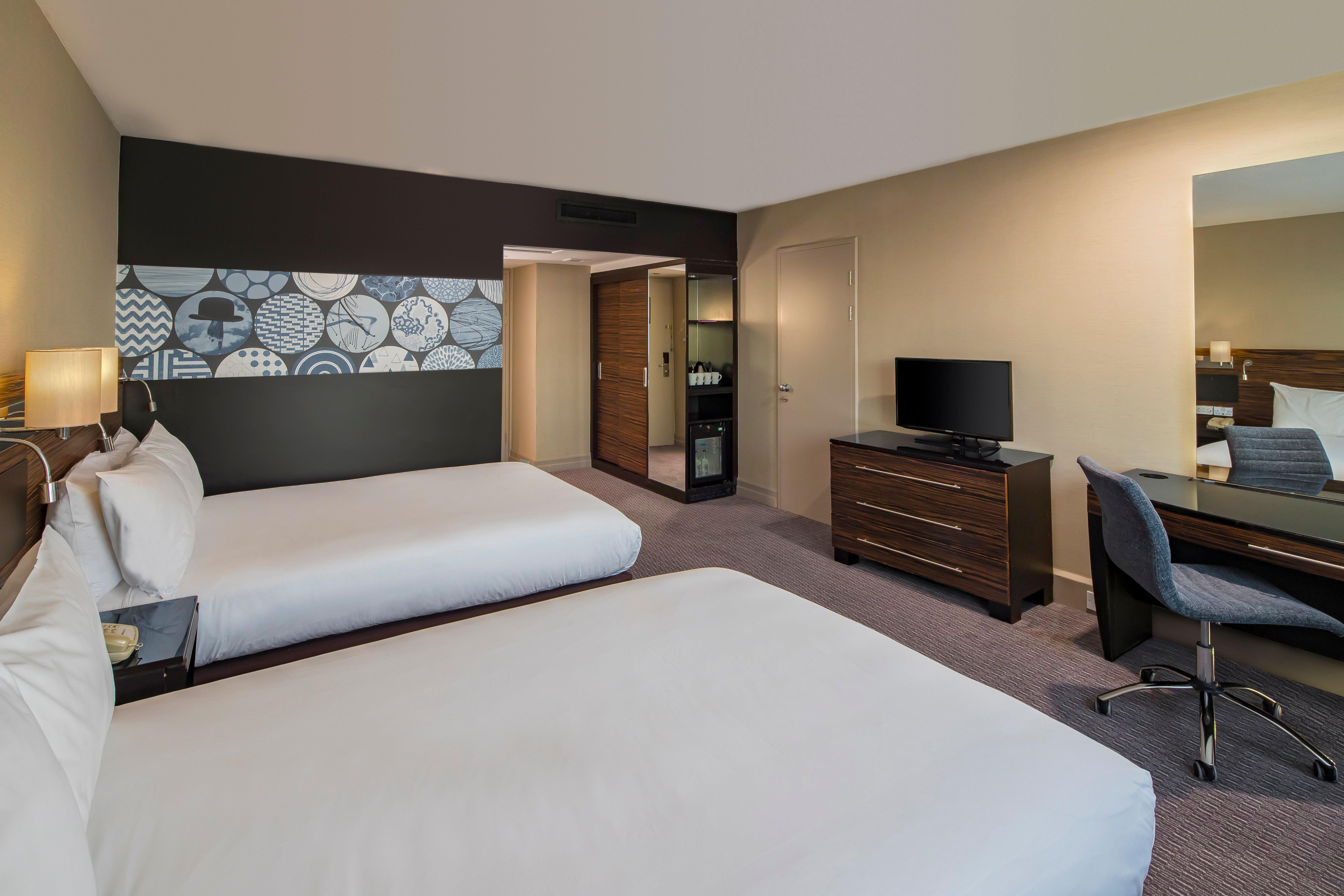 Crowne Plaza By Ihg Hotel 4*