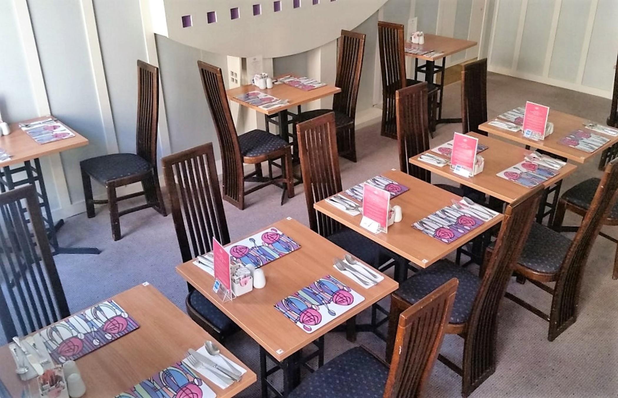 Hotel Rennie Mackintosh - Station 3*