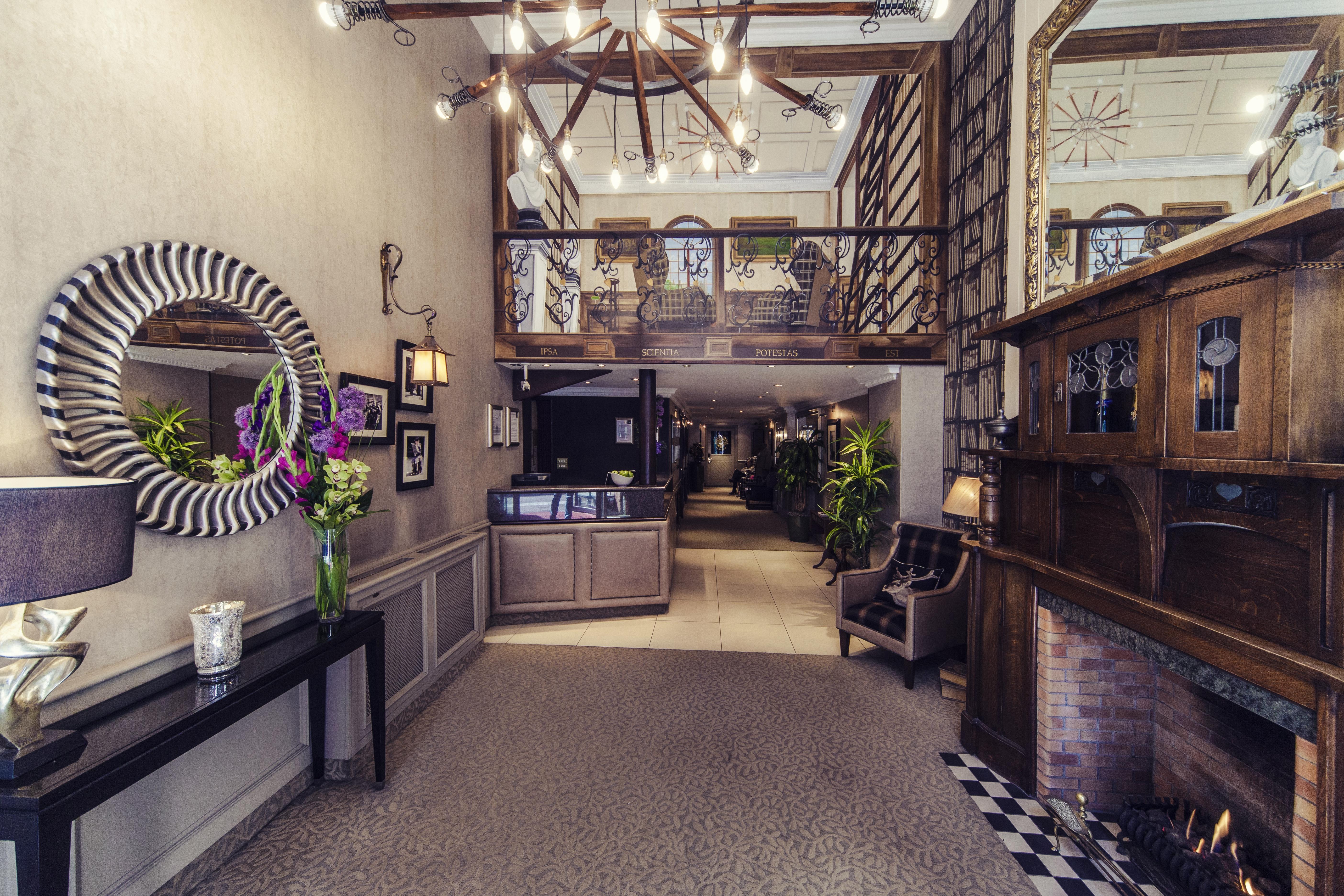 Hotel Carlton George 4*