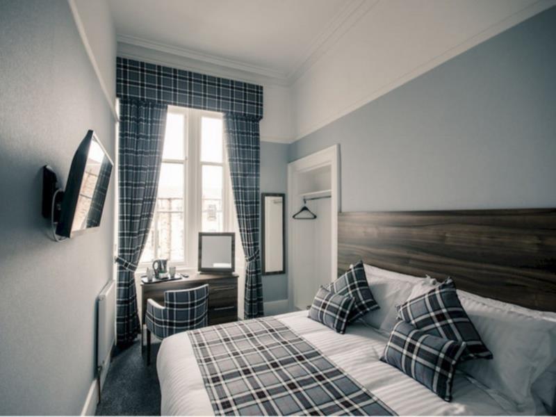 Hotel Royal West End 3*