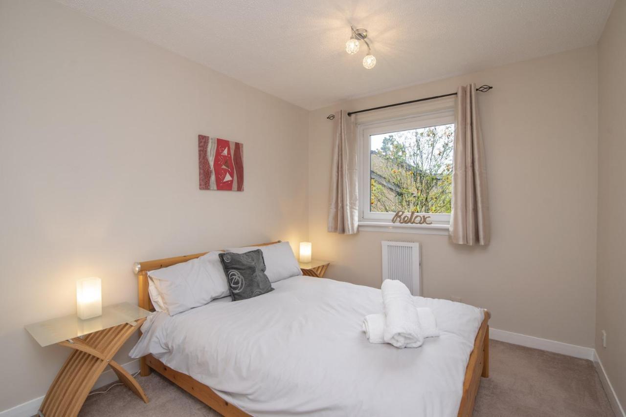 The Kelvin - Peaceful West End River View *
