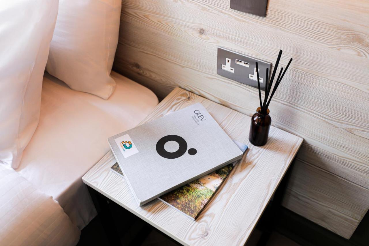 Revolver Hotel
