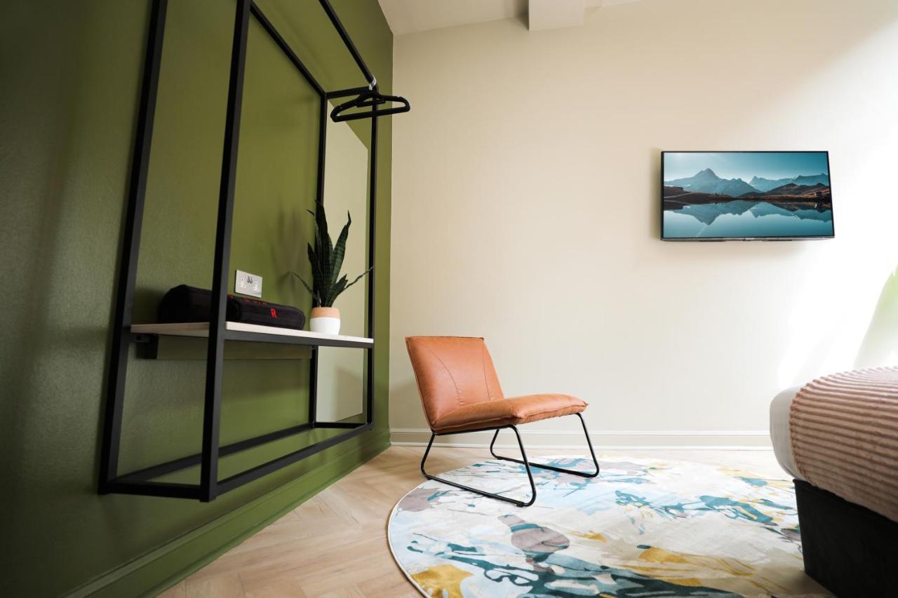 Revolver Hotel 4*