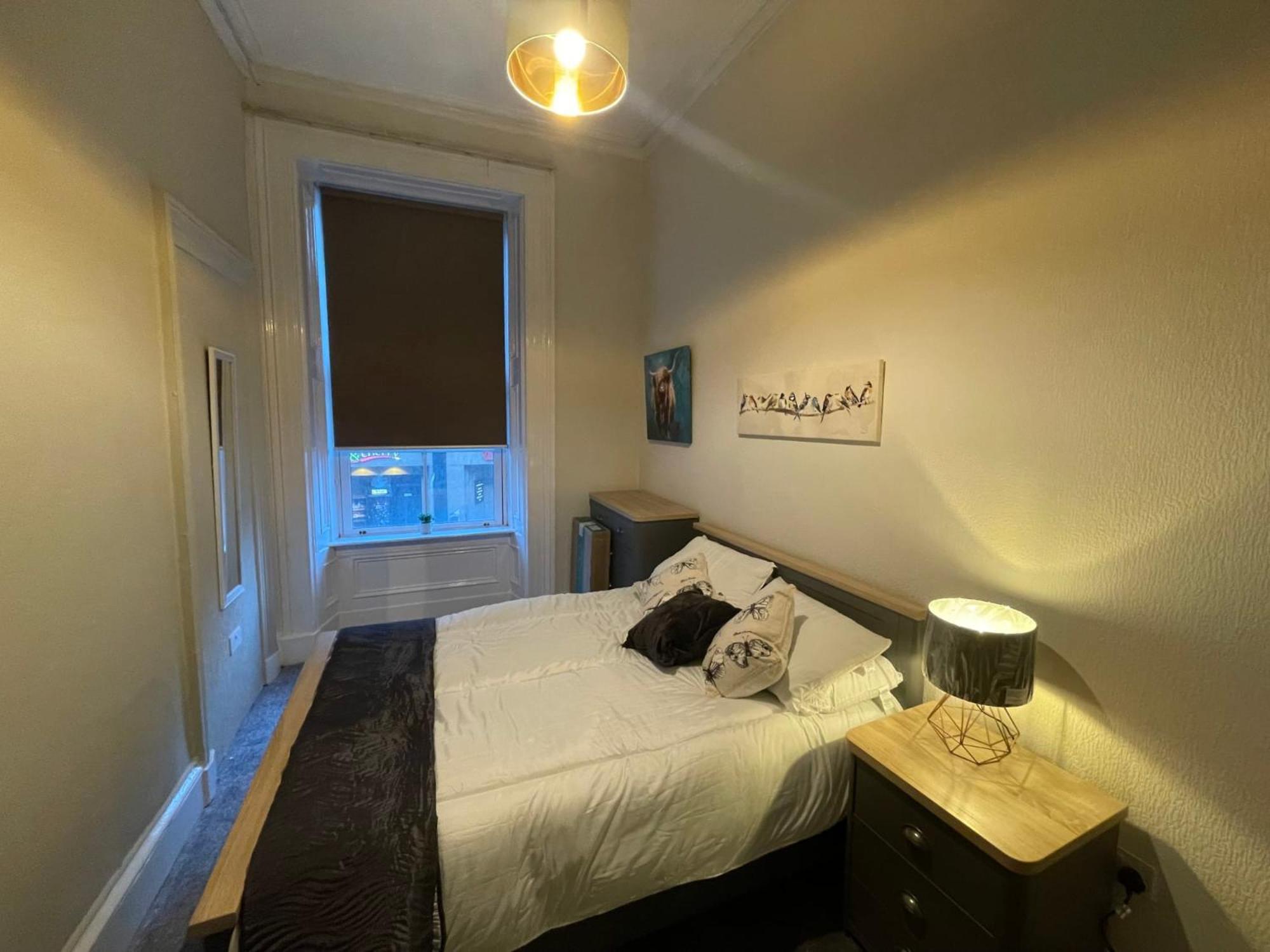 Traditional 5 Bedroom Centre * Glasgow