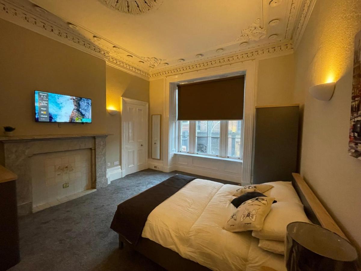 Traditional 5 Bedroom Centre Glasgow
