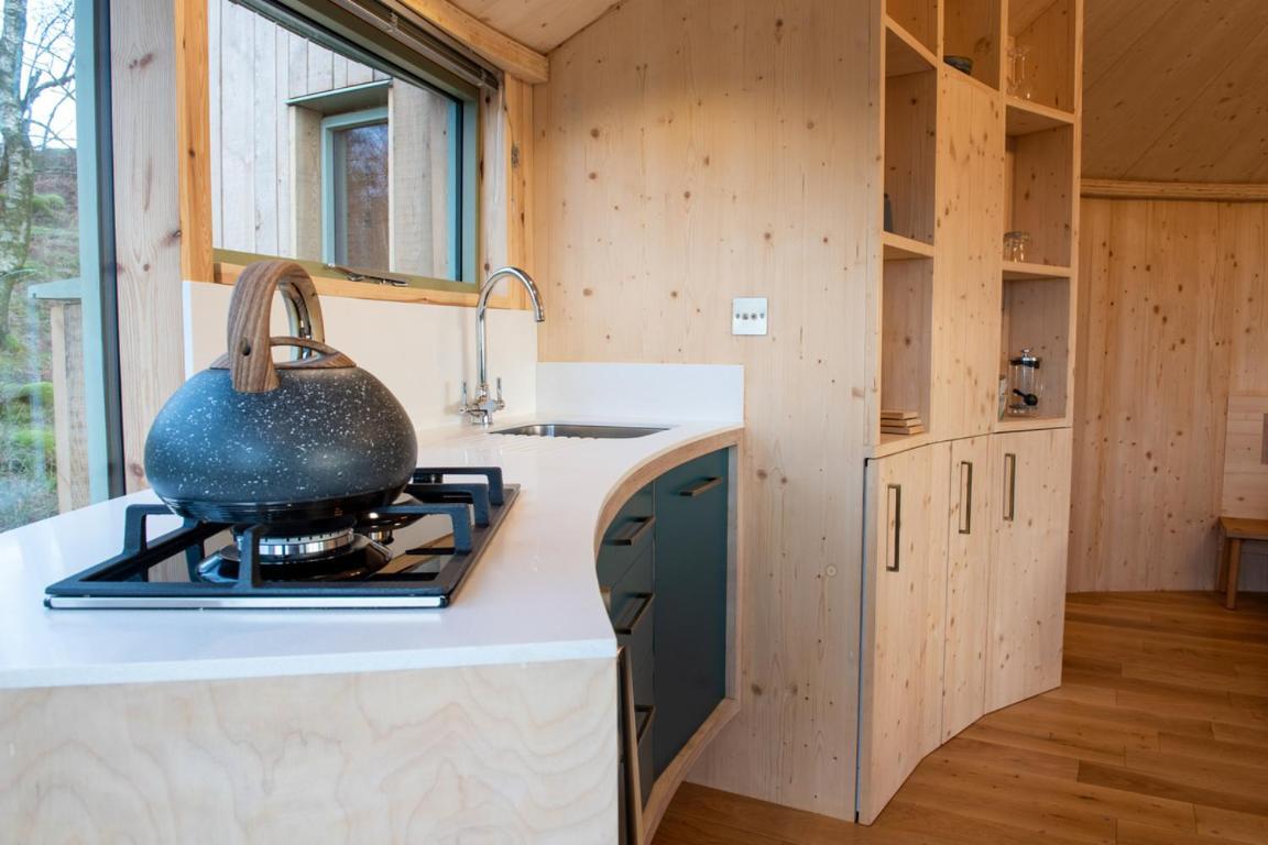 Apartment Craigmaddie Muir Roundhouse With Hot Tub Romantic, Luxury, Rural For 2 Near Milngavie