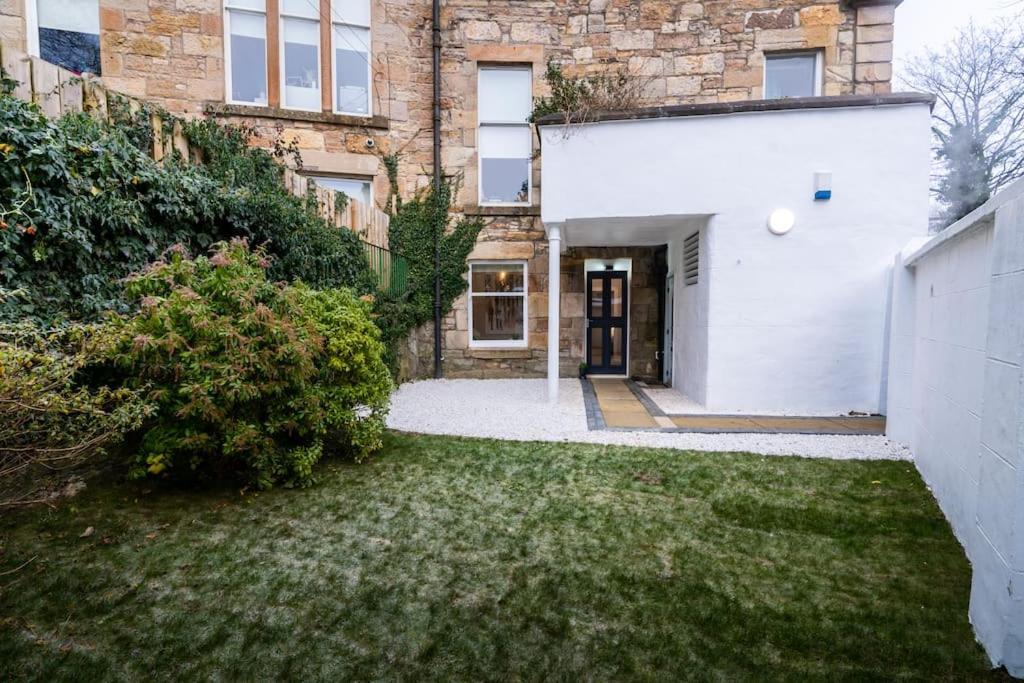The Wilton - Your Private 5* Escape! *