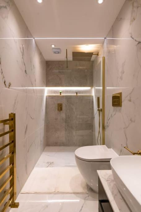 The Wilton - Your Private 5* Escape! Glasgow