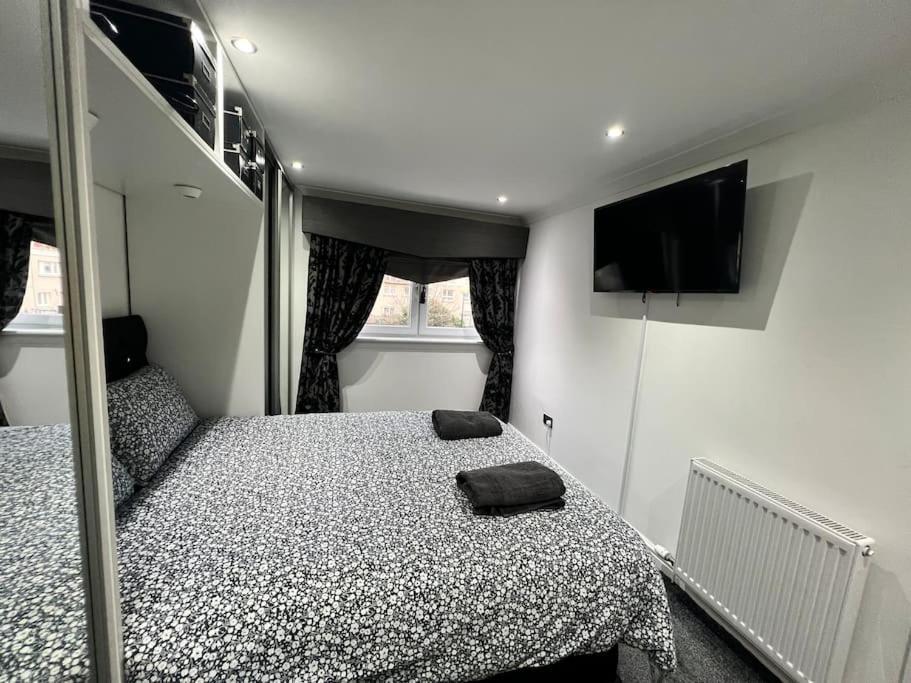 Lovely 3 Bed In With Free Parking