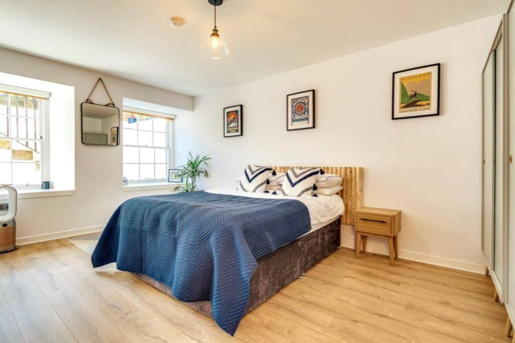 Lovely 2 Bedroom Garden Flat In Trendy West End Apartment *