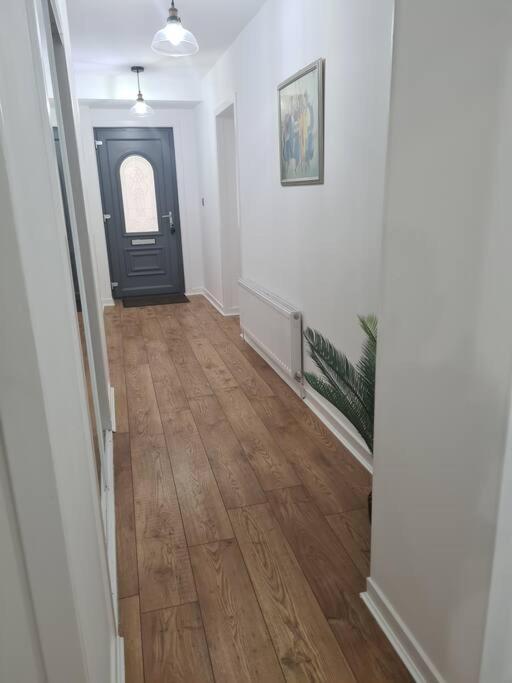 Lovely 2 Bedroom Garden Flat In Trendy West End Glasgow