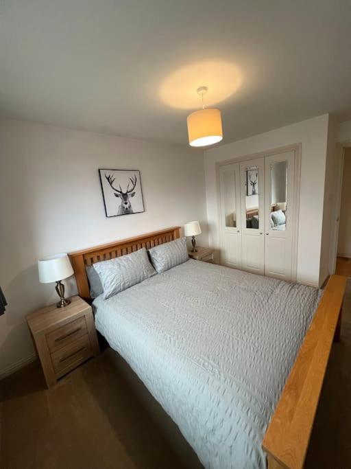 Modern 2 Bedroom Flat Near Centre Apartment Glasgow